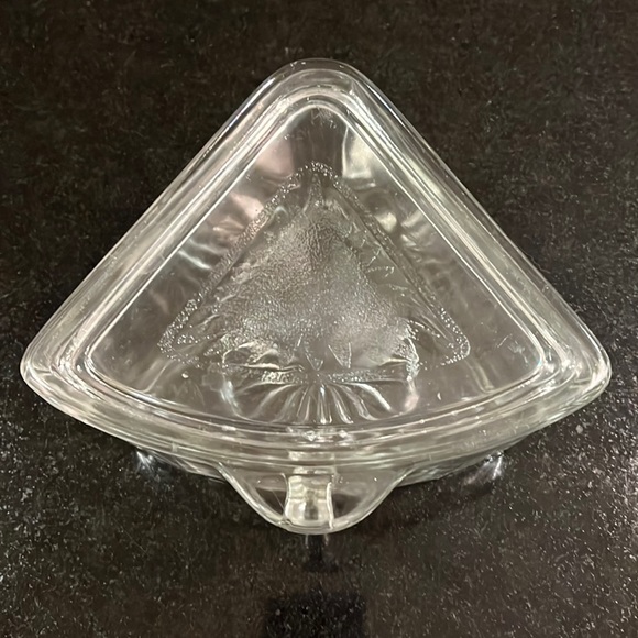 Vintage Indiana Glass Co. Clear Glass Triangular Refrigerator Dish - Picture 2 of 6